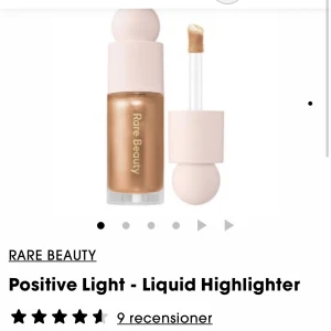 rare beauty highlighter - as fin liquid highlighter💘💘den är använd ca 2 gånger och har väldigt mycket produkt kvar!