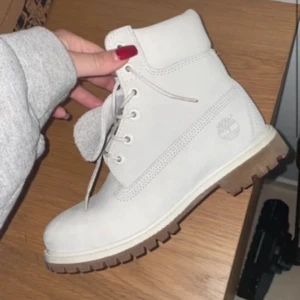TIMBERLANDS SKOR - Helt nya timberlandskor. Strl 37. Aldrig använda 