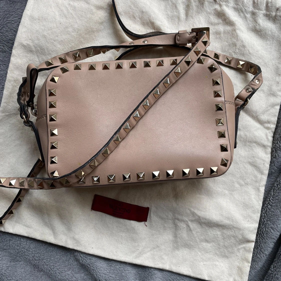 Klassisk Valentino Rockstud  - 91
