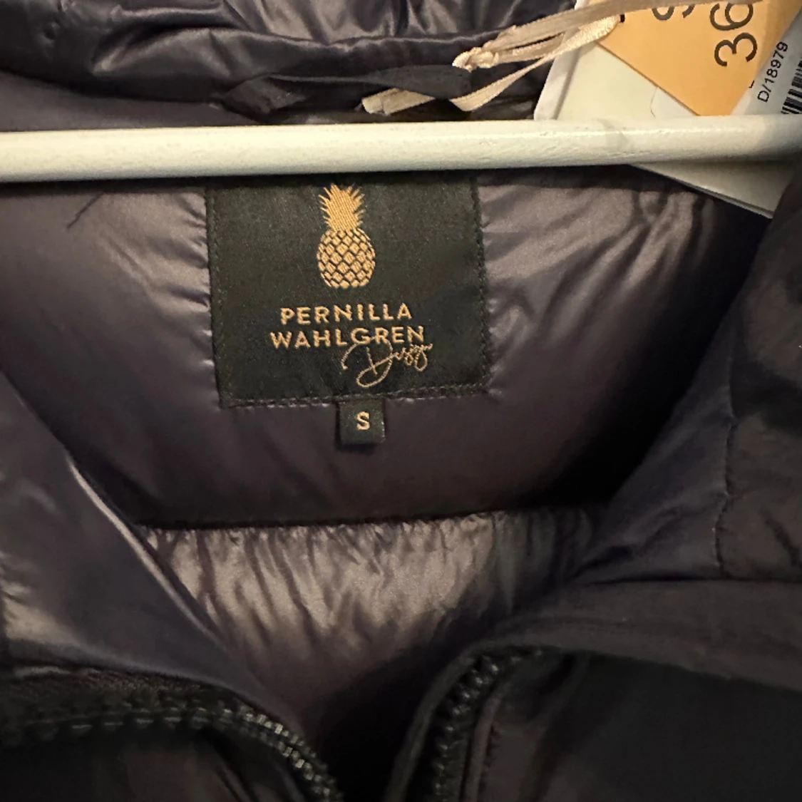 Ny Pernilla Wahlgren jacka  - 90