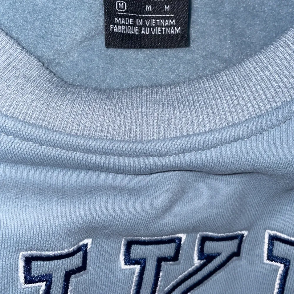 Säljer en Nike vintage 90s sweatshirt, Storlek M. Nyskick, lite ovserized fit  Passar ej priset skicka gärna prisförslag!. Tröjor & Koftor.