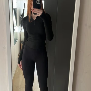 Tränings tights - Svarta tränings tights, oanvända