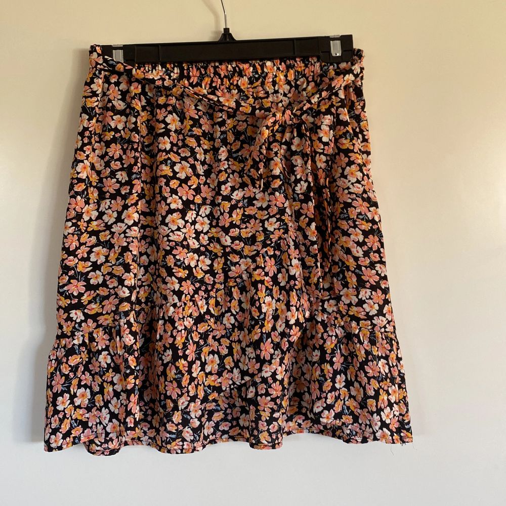 MultifärgadOnly kjol - Only | Plick Second Hand