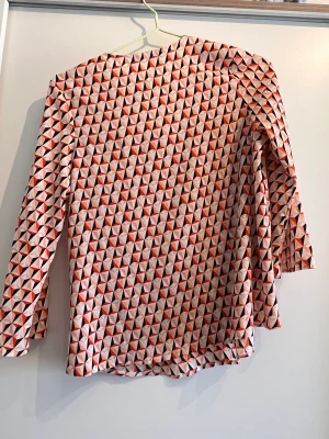 Mönstrad tröja - Mönstrad tröja. Fint skick. Storlek 36