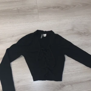 Svart topp  - S
