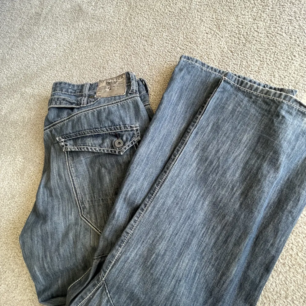 Asballa baggy jeans. Hör av er vid frågor :D. Jeans & Byxor.