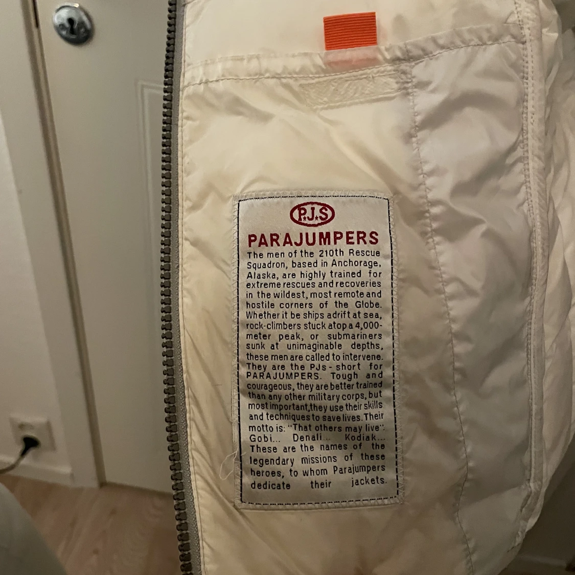 Beige Parajumper jacka - 91