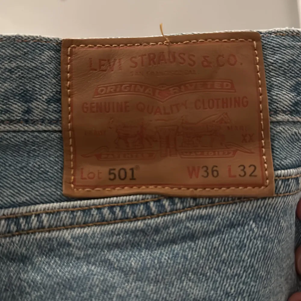 Helt nya aldrig använda. Jeans & Byxor.