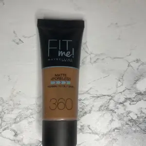 En foundation som man kan använda som en bronzer eller som en foundation💓 