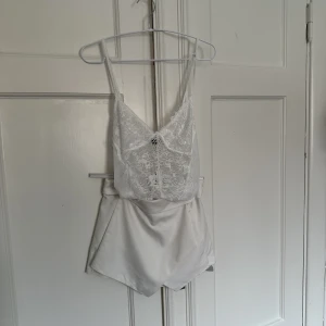 Shorts / linne  - Paket prisa på shorts from zara 34 och topp från SHEIN S 