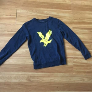 Lyle&scott tröja - Jätte bra skick lyle&scott tröja,storlek 14-15 år så ungefär 164 cm- 170cm
