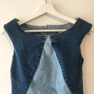 Jeans Klänning  - Jag brukar vika upp armarna! 