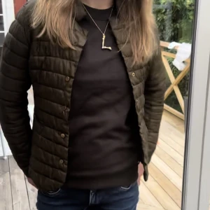 Assnygg övergångsjacka - Den perfekta övergångsjackan. Passar alltså för vår och höst. 🙌🏻🙌🏻