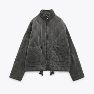 Slutsåld jacka från Zara😍 - Så fin jacka från zara, använd fåtal gånger😍😍