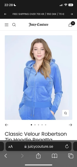 Juicy Set  - Säljer nu mitt blåa Juicy Velour Set. Fint omhändertaget. Säljer då jag tröttnat. 500 för en del, 700 för båda.