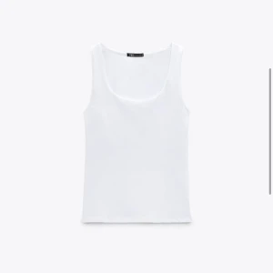 Vit zara linne - Jag säljer mitt vita zara linne i storlek M som som jag inte får någon användning utav.