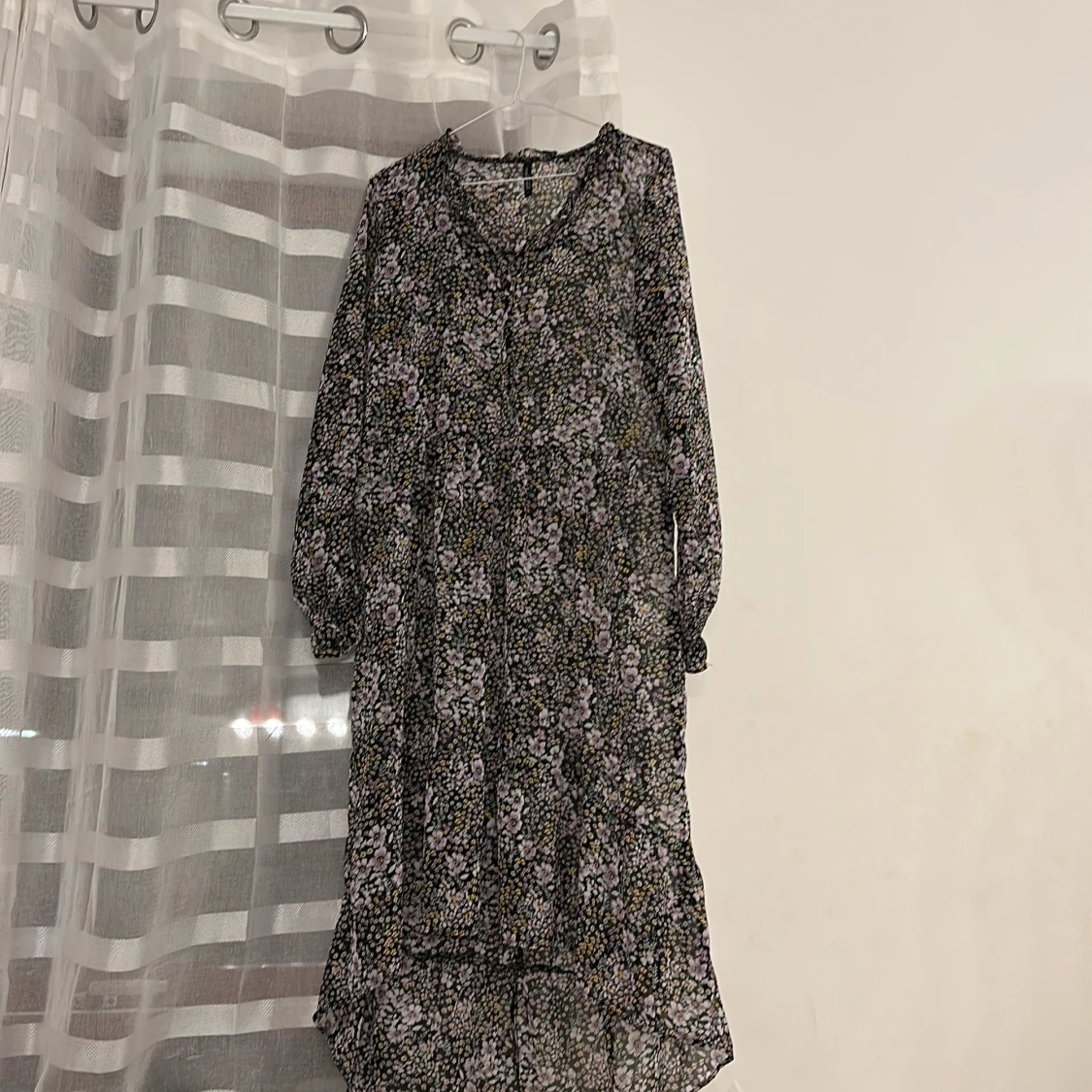 Genomskinlig klänning