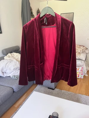 Kavaj - Samets kavaj i väldigt fint skick, sparsamt använd 