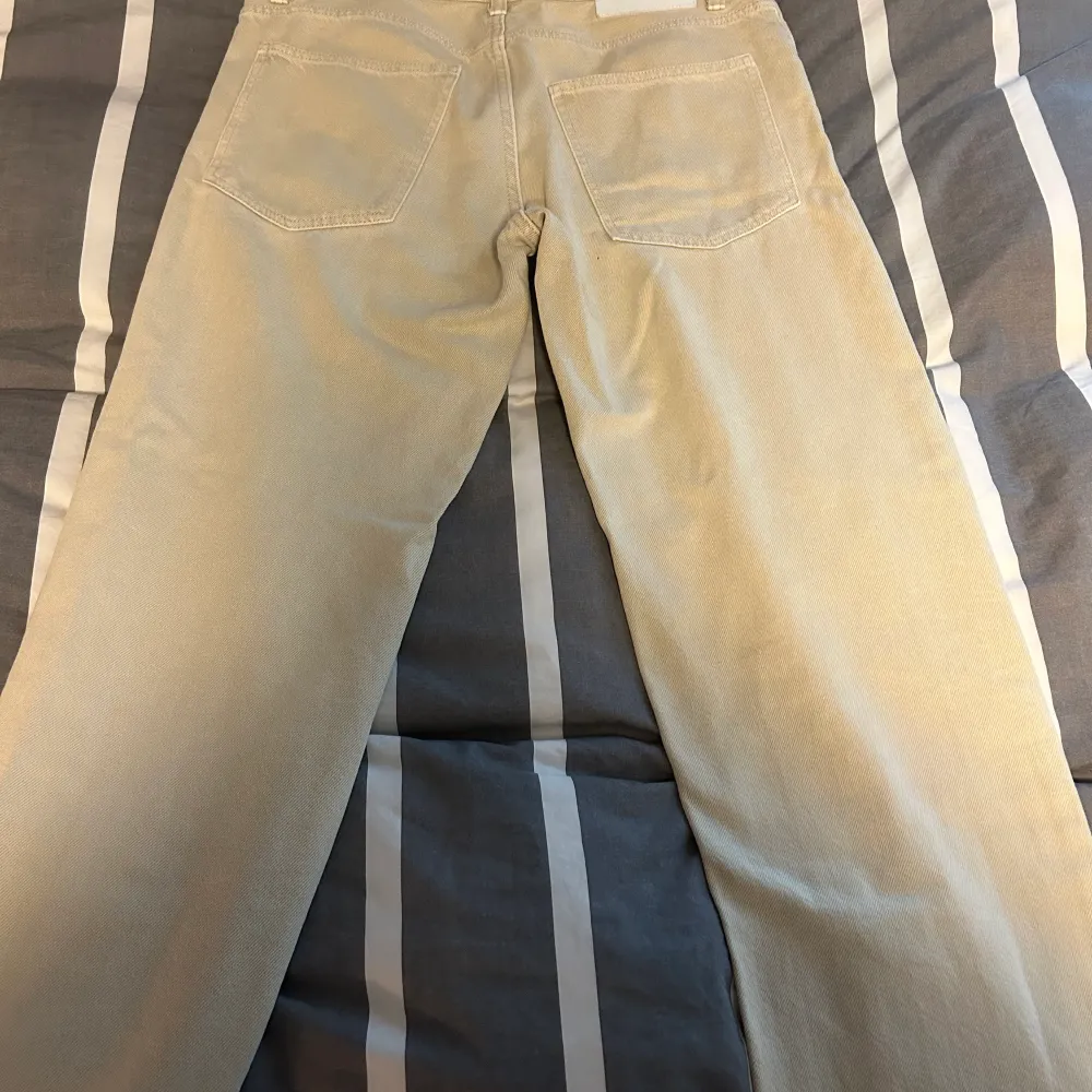 Bershka denim jeans. Inga defekter.  Storlek - EUR 38. USA 30. MEX 30. . Jeans & Byxor.