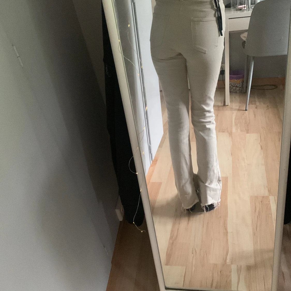 Högmidjade bootcut jeans - 90