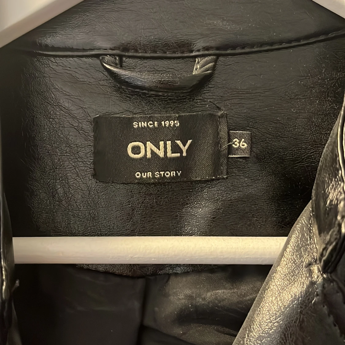 Glansig skinkacka  - 90