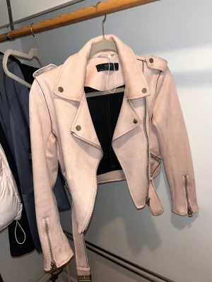 Bikerjacka från Zara - Som ny