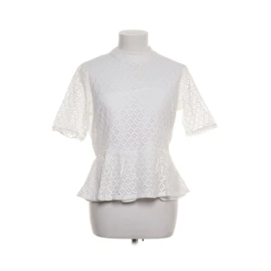 Blus - En fin fest topp som jag aldrig använt köpt på Sellpy, bra skick. (Lånade bilder från Sellpy)