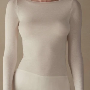 Intimissmi tröja - Säljer en Intimissmi tröja i vit❤️skriv gärna för fler frågor