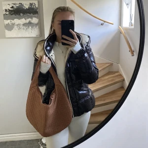 Brun väska - Jättefin väska!✨