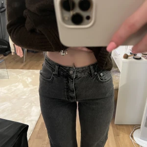 JEANS NAKD - jeans från NAKD i storlek 36. Rak passform, helt oanvända.  