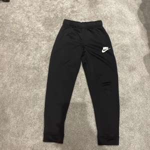 Nike sportswear - Nästan som ny.