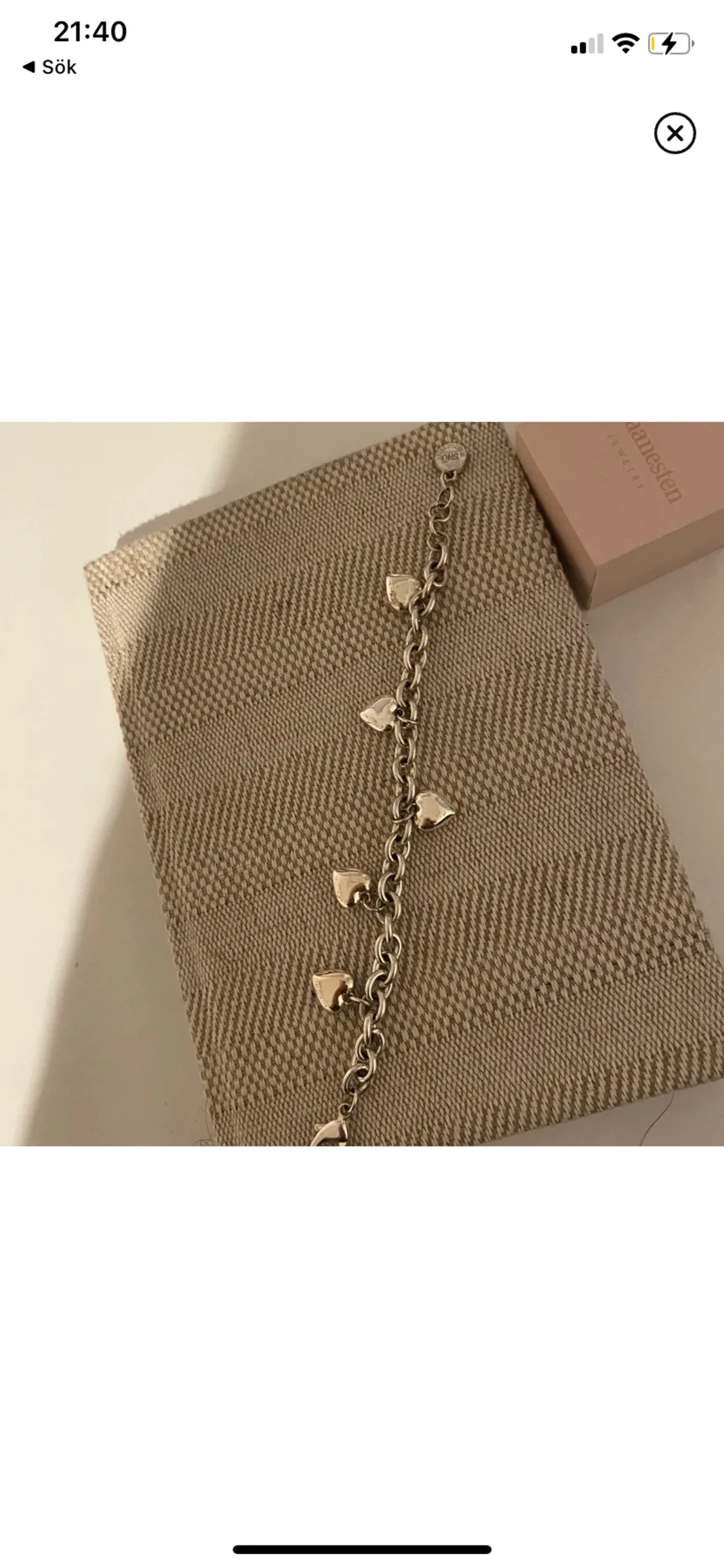 Silver armband med berlocker