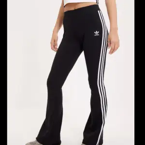 Adidas tights/leggings 3 stripes Yogapants
