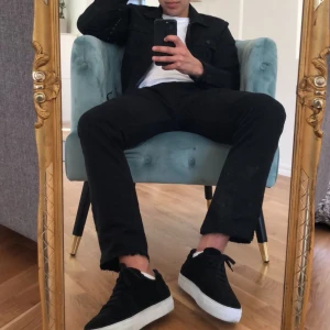 Jacka - Svart Jeans jacka från Asos. Sparsamt använd 