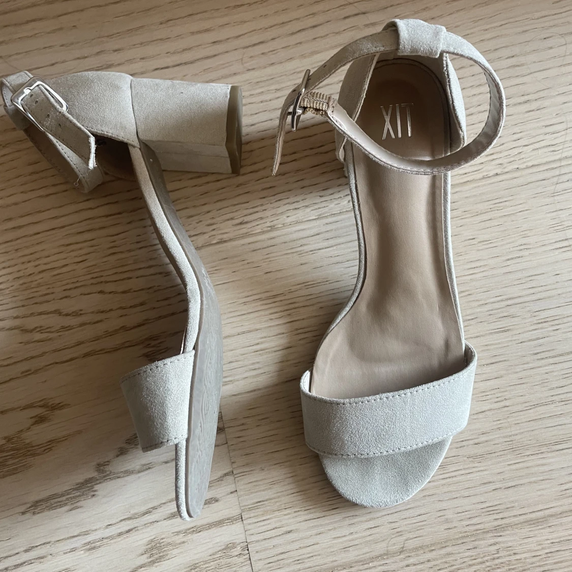 Beiga klackskor  - 91