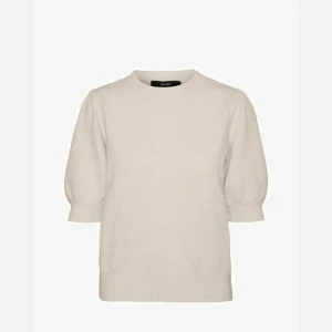 Begie stickad tshirt - Säljer denna super fina stickade tröjan som knappt är använd,ifrån Veromoda💘strl M men sitter mer som S/Xs