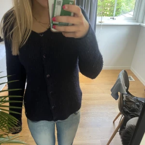 Så söt kofta - Super snygg till precis allt och fina färger!💖