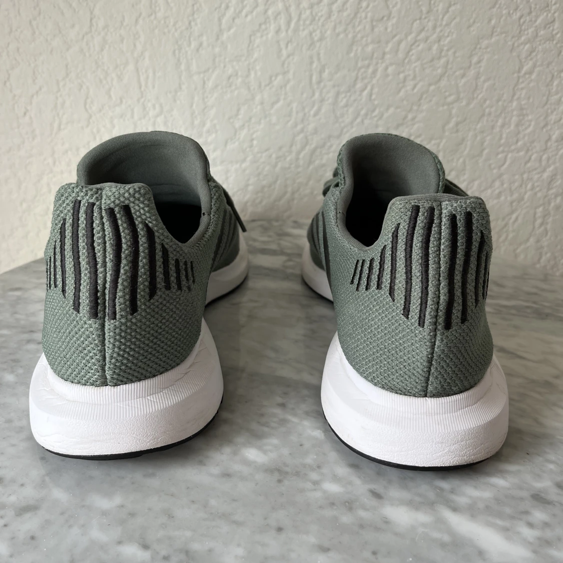 adidas Originals Swift Run CG4115 - 91