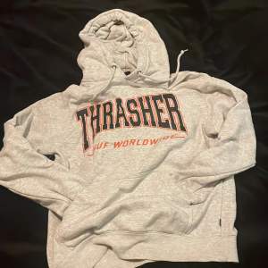 Thrasher x HUF hoodie. Använd men inga fläckar eller defekter.
