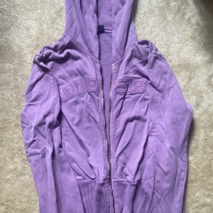 Diesel zip up - Vintage lila zip up ifrån diesel i jättebra skick 💓