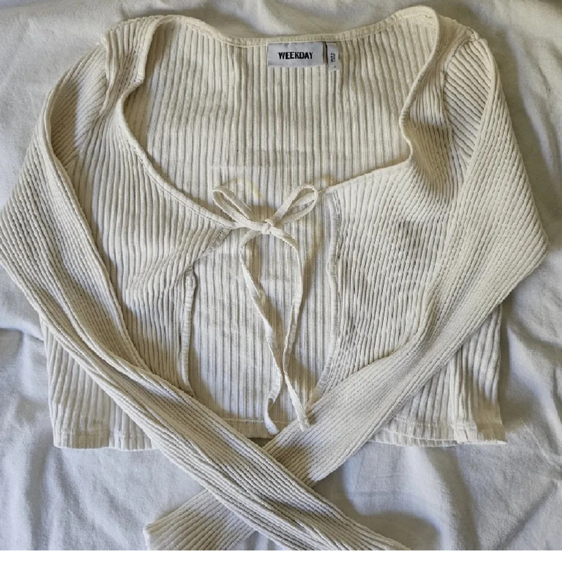 Vit topp med snörning  - 91