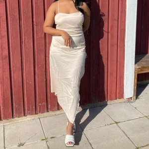 Kläning - Kläningen är fett gullig 