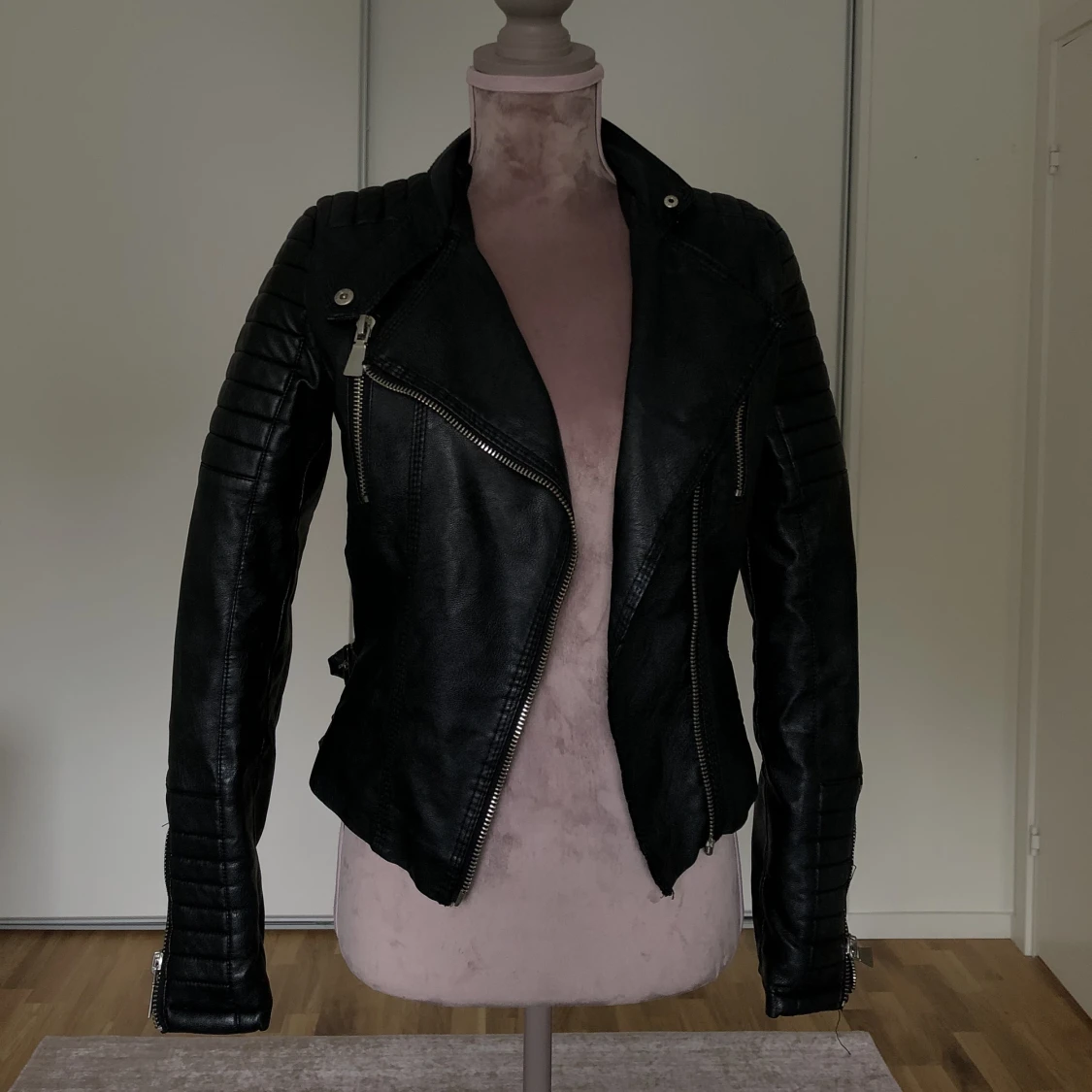 Chiquelle jacka - 90