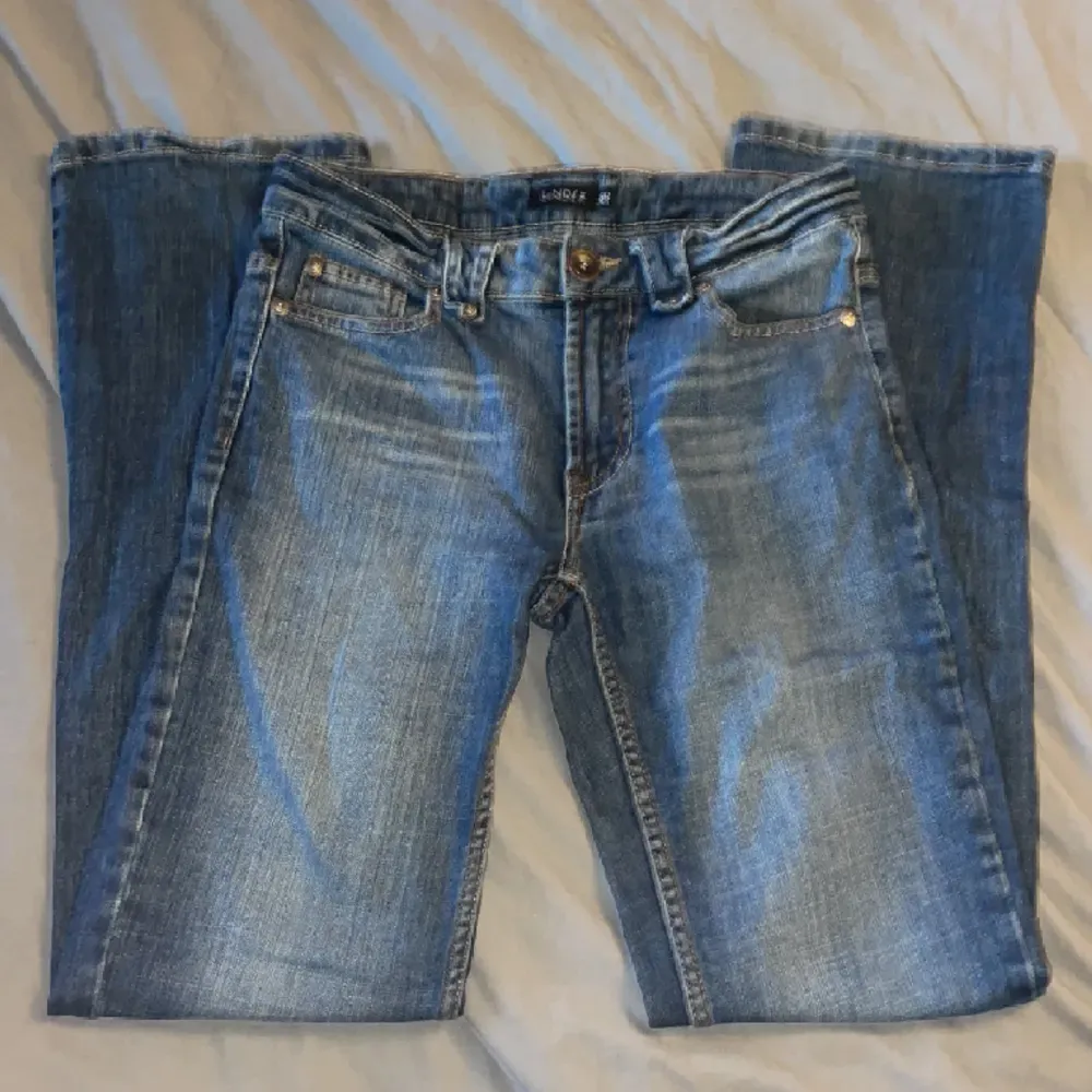 Jeans från lindex i storlek 38. Inga tecken på användning. Pris kan diskuteras. Jeans & Byxor.