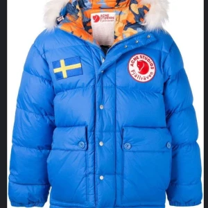Acne Studios Fjällräven  - Söker! Storlek S-M