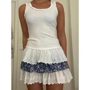 Klänning - Klänning, knappt använd