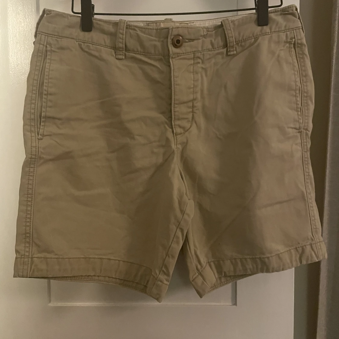 Beige chinos shorts