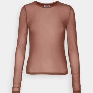 Hej!  Säljer denna bruna mesh tröjan från Noisy May, storlek L. Den är precis som ny då den tyvärr inte kommit till användning, säljer för endast 50kr ❤️