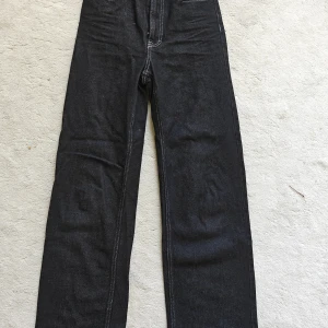 Jeans - Mom jeans från hm i nyskick! 