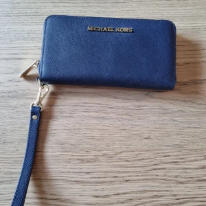 Michael Kors plånbok - Endast använd några gånger i väldigt bra skick